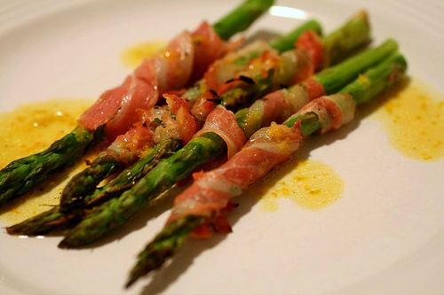 bacon wrapped asparagus bacon wrapped asparagus